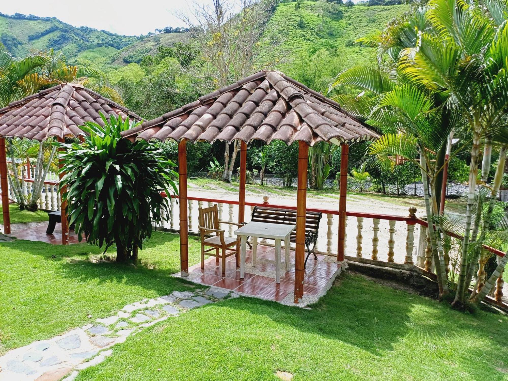 Hotel Campestre La Gaitana Tobia Eksteriør billede